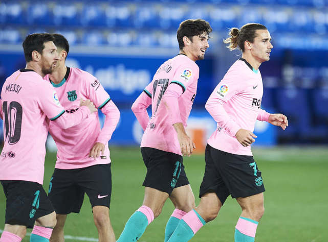 巴西篮球联赛转会市场开启，球队积极补强的简单介绍