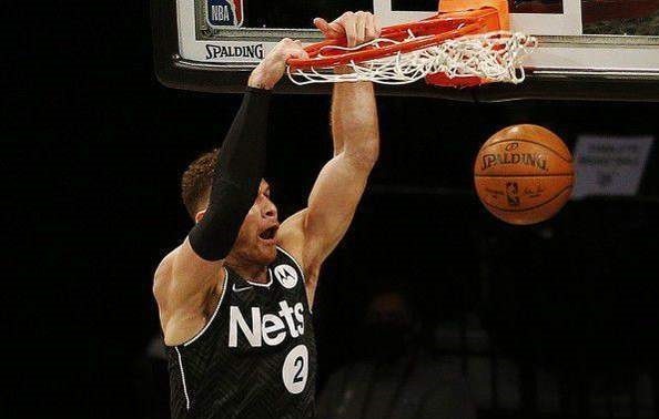 包含阿扎伦卡新星问鼎冠军表现惊艳，篮网未来可期！的词条